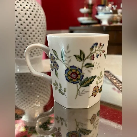 2 Andrea by Sadek Buckingham Coffee/Tea Mugs White Octagonal Floral Gold Japan - Picture 7 of 14